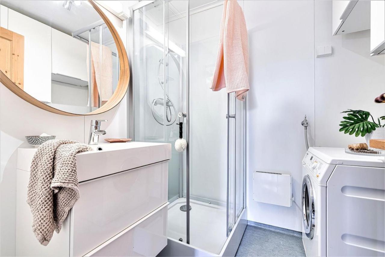 Lovely Central Apartment With Two Large Bedrooms Nearby Oslo Opera, Vis A Vis Botanical Garden エクステリア 写真